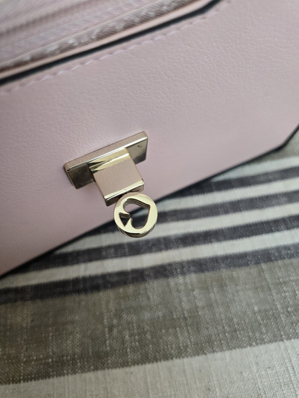 Kate Spade Turnlock Envelope Bow Clutch - Picture 8 of 8